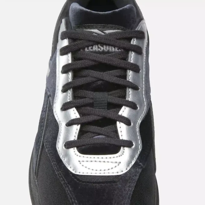 Reebok x PLEASURES Hammer Street Ayakkabı